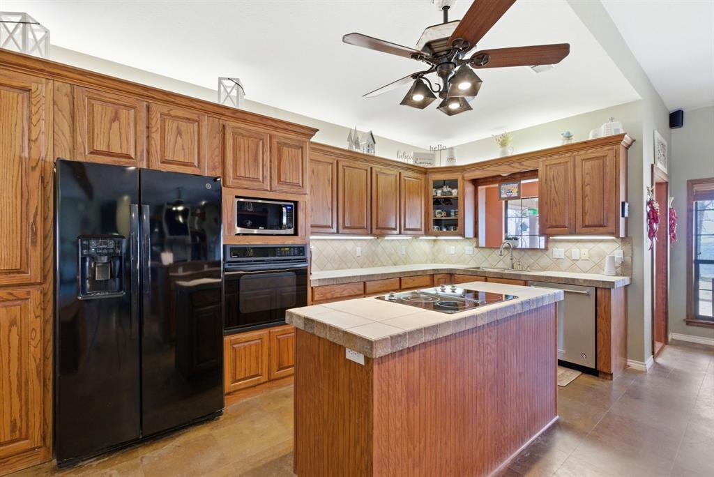 J H Hightower Surv A 1109 - Residential