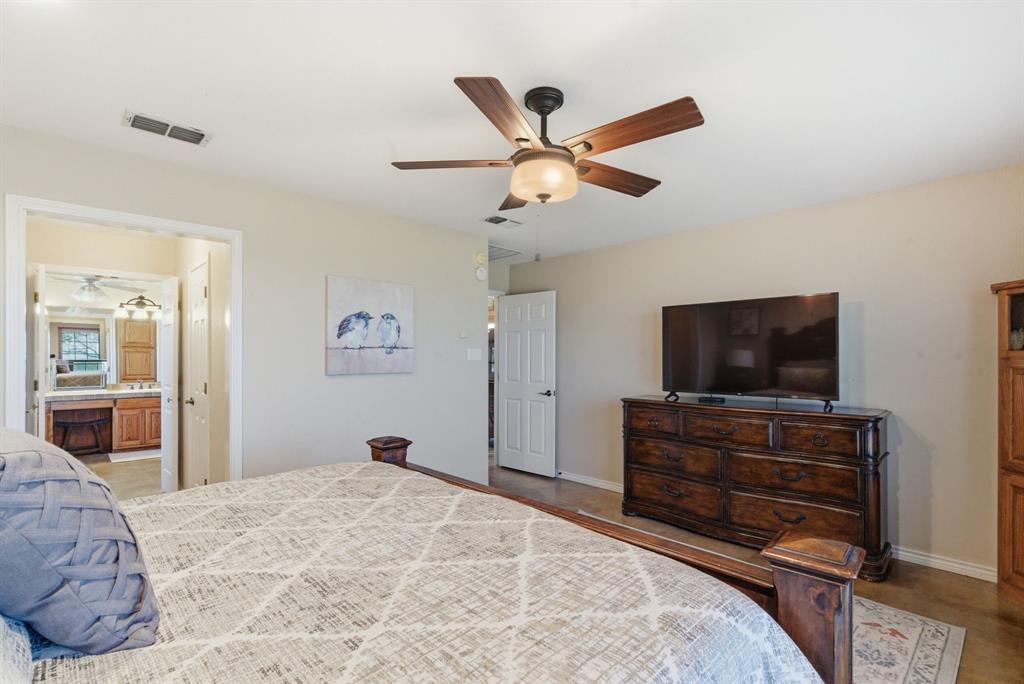 J H Hightower Surv A 1109 - Residential