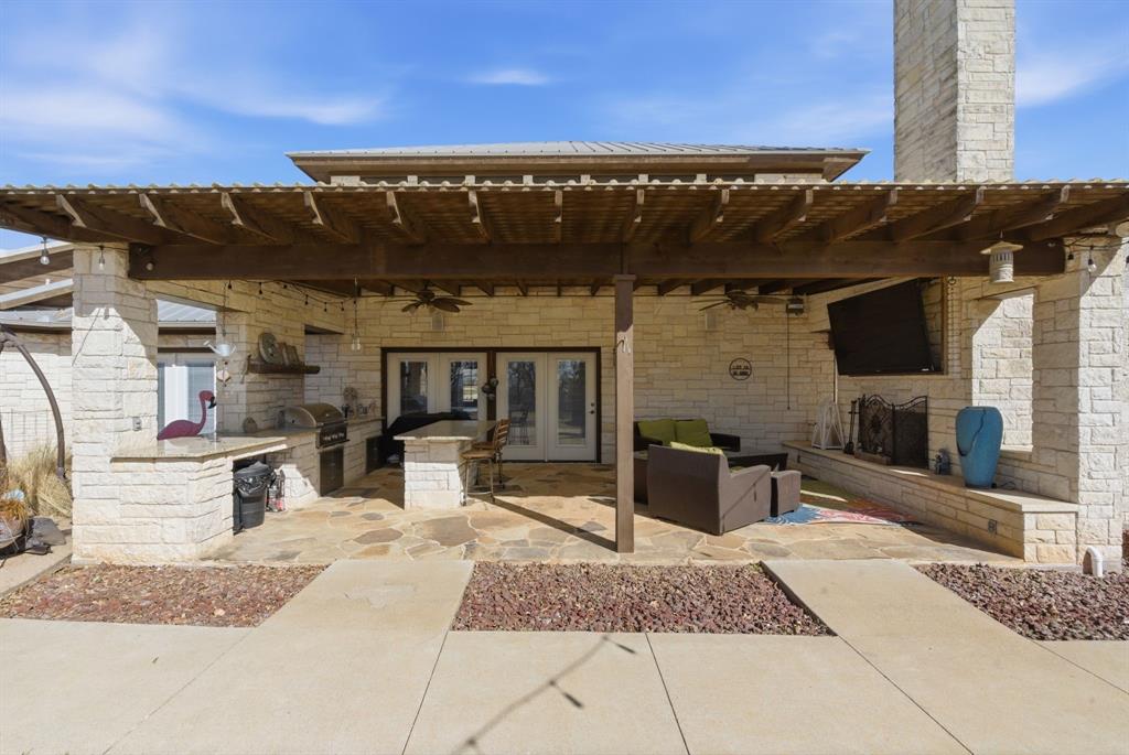 J H Hightower Surv A 1109 - Residential