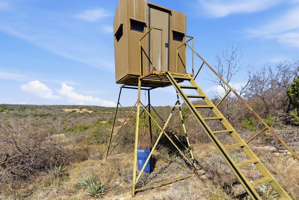 J H Hightower Surv A 1109 - Residential