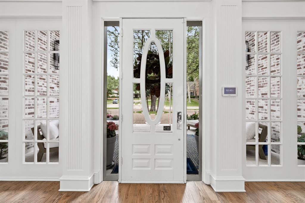 2209 Colonial Drive