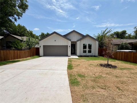 Photo of 4236 Aztec Drive, Dallas, TX 75216 (MLS # 21313359)