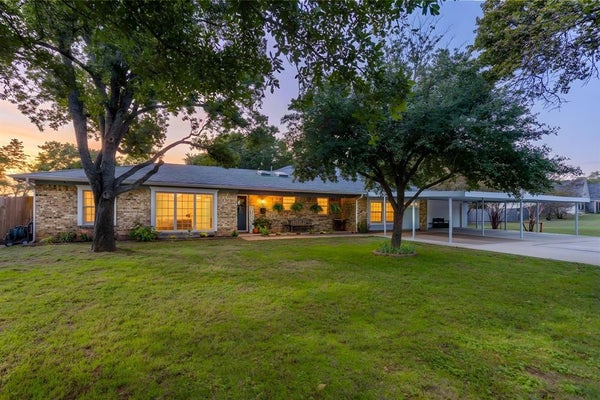 117 BLACK JACK LN, BURLESON, TX 76028 - Image e37652e750be8da7e3755247afc67d8c/3791585196