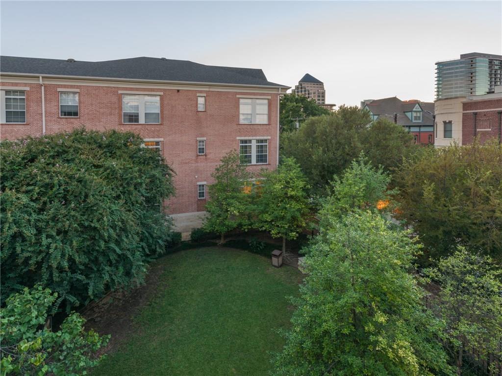 Grenadier - Residential Lease