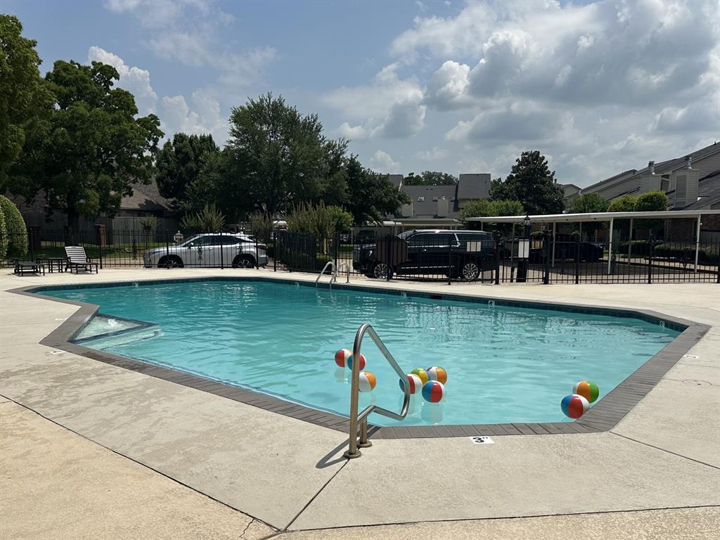 3636 Greenacres Place Drive 57U
