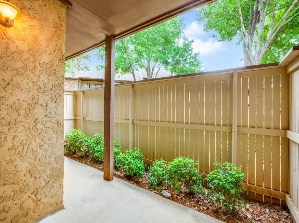 Cloisters Condo The - Residential Lease