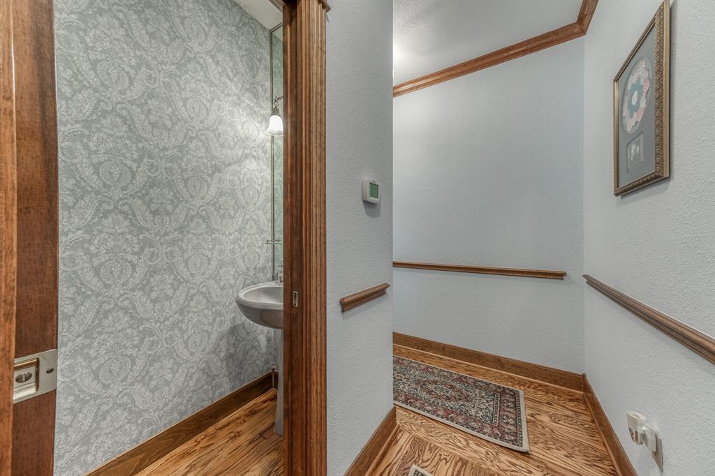 Clear Lake Estate - Residential