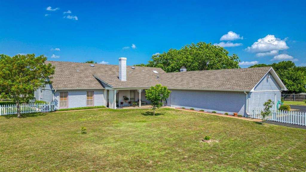 Clear Lake Estate - Residential