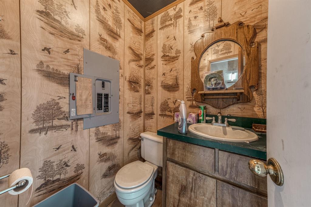 Clear Lake Estate - Residential