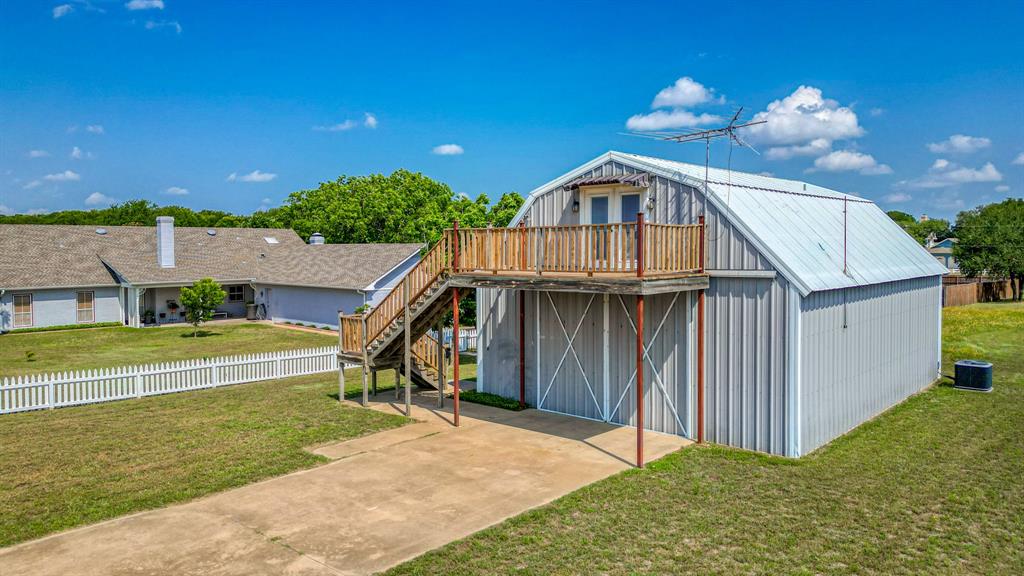 Clear Lake Estate - Residential