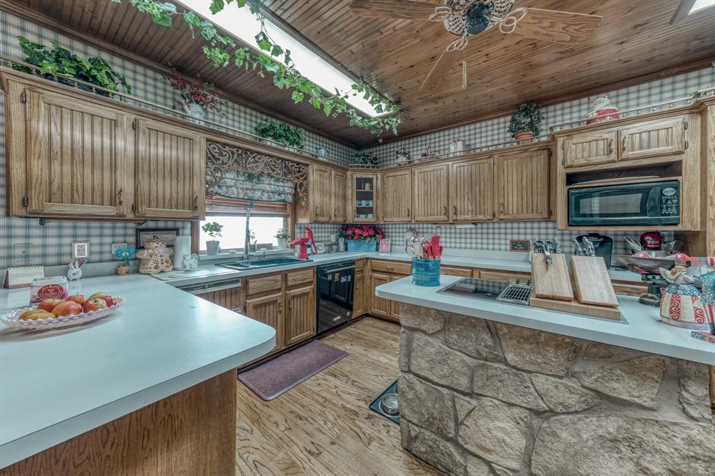 Clear Lake Estate - Residential