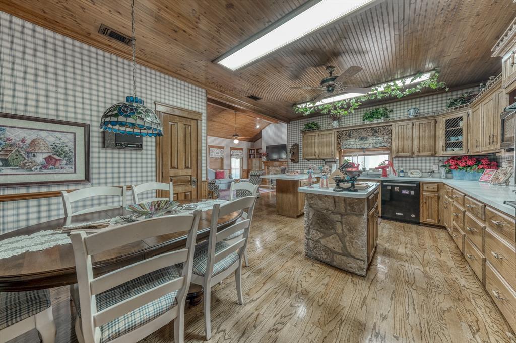 Clear Lake Estate - Residential