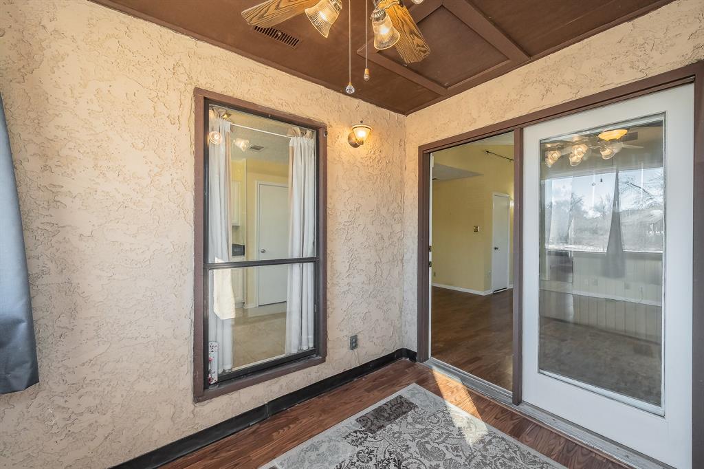 Cloisters Condo The - Residential