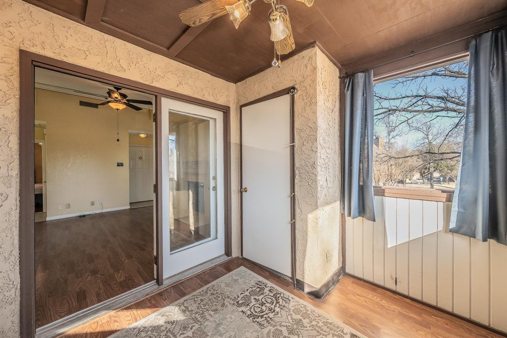 Cloisters Condo The - Residential