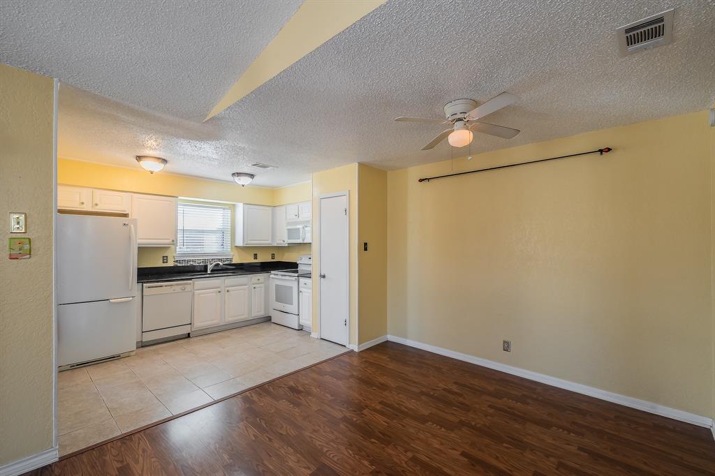 Cloisters Condo The - Residential