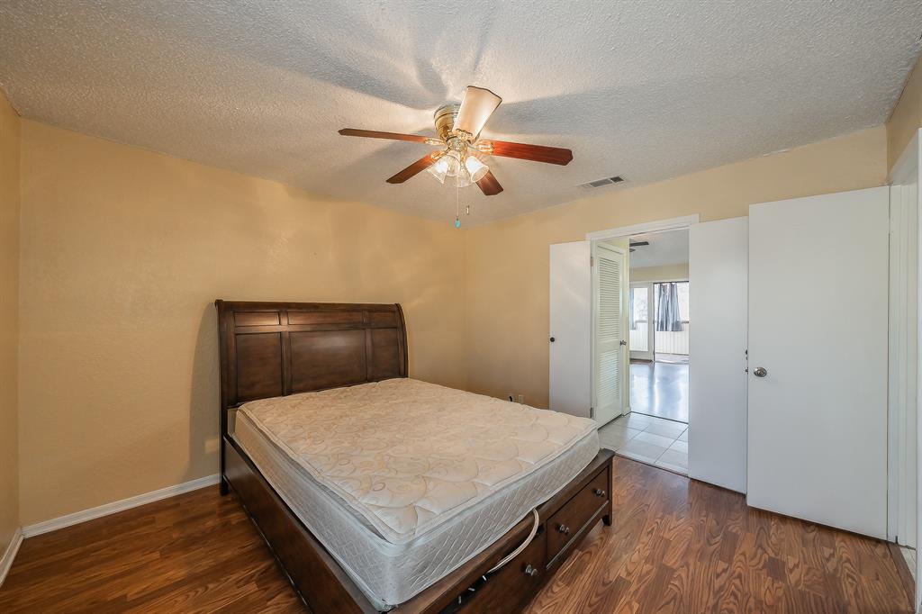 Cloisters Condo The - Residential