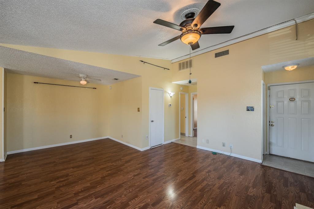 Cloisters Condo The - Residential