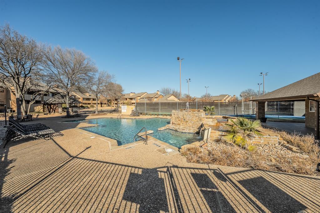 Cloisters Condo The - Residential