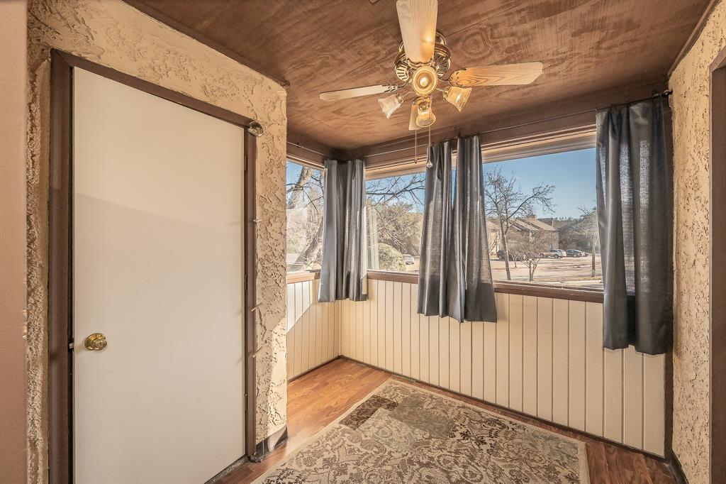 Cloisters Condo The - Residential