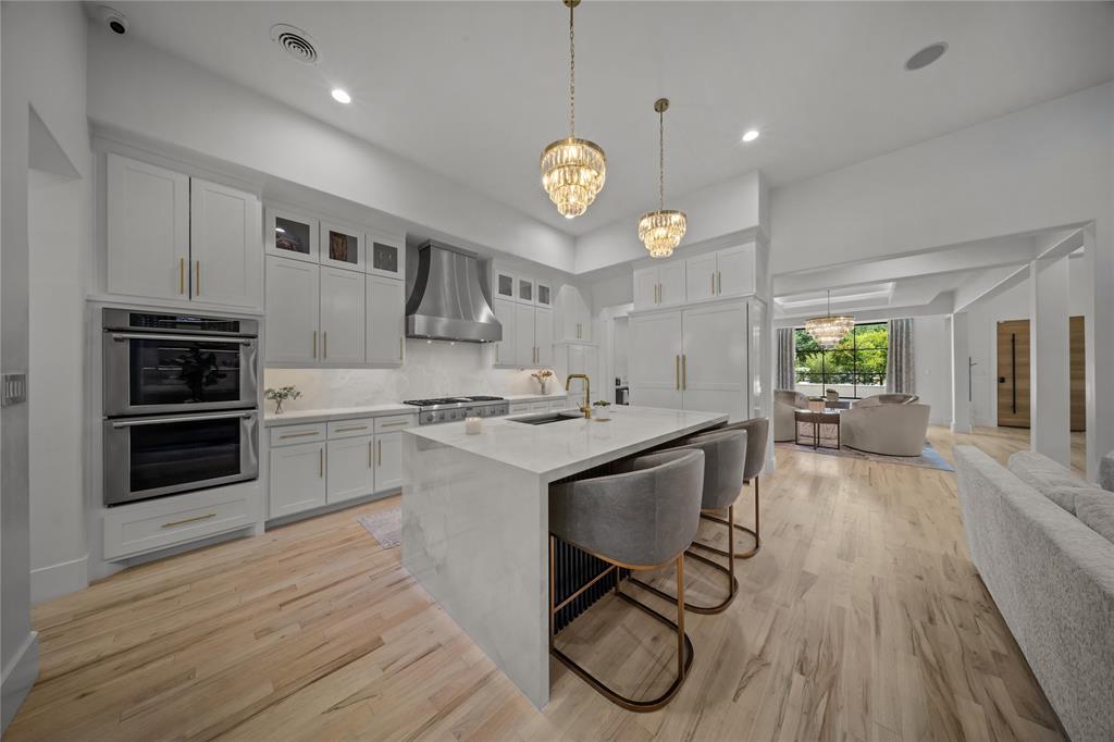 2400 Oak Bend Court