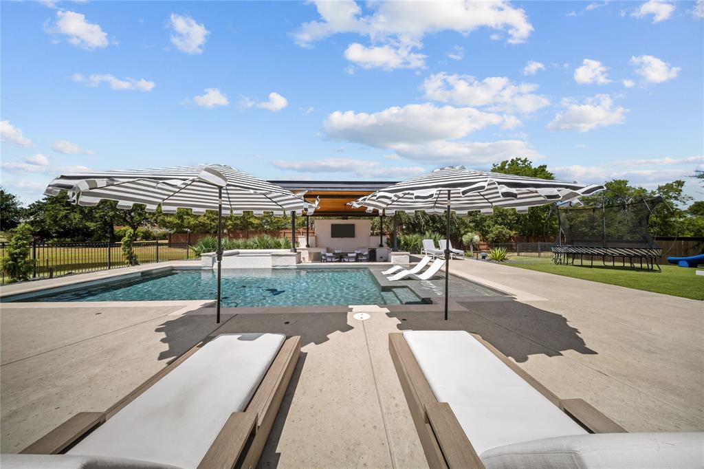 2400 Oak Bend Court