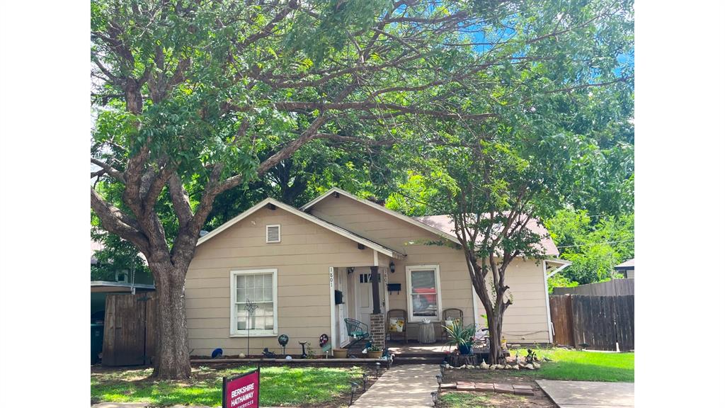 1801 Belle Place
