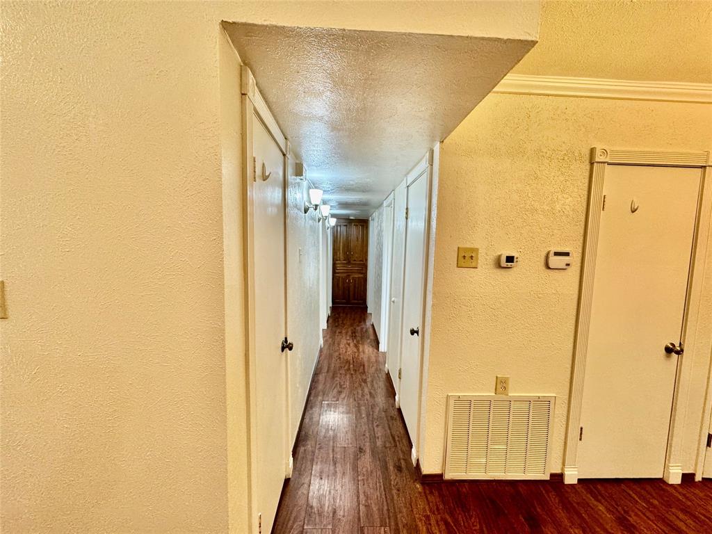 723 Royal Crest Drive
