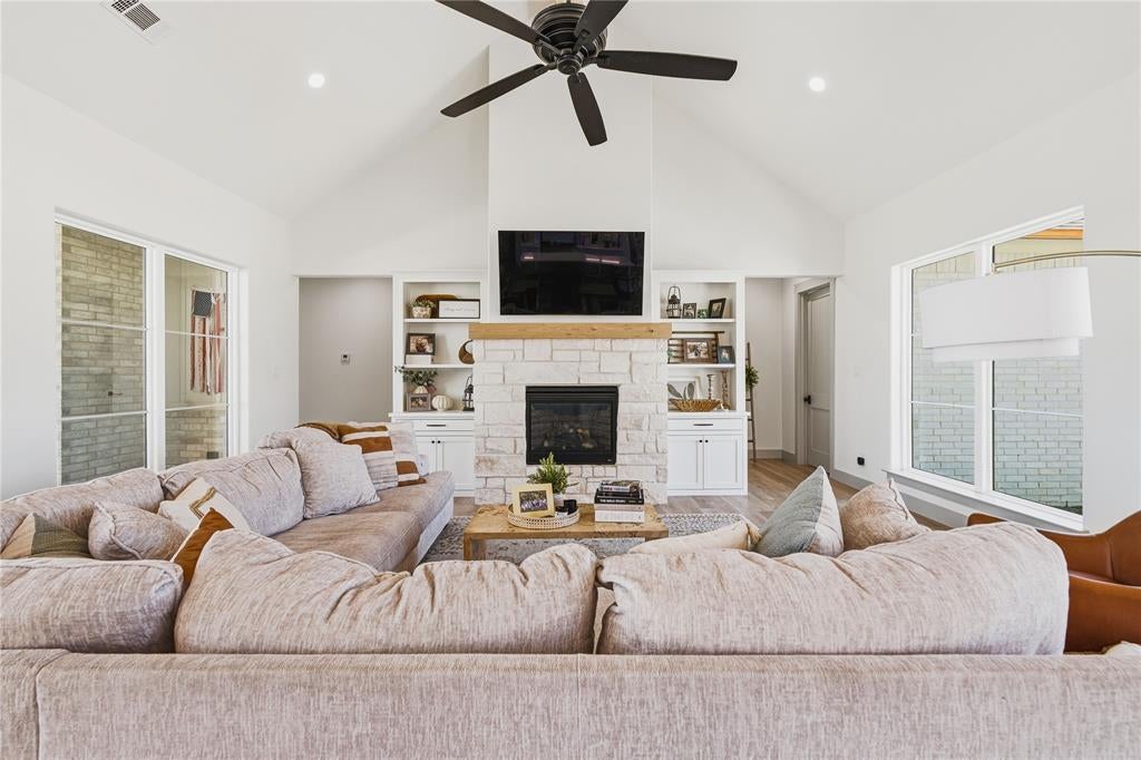 212 Dan Russell Bend
