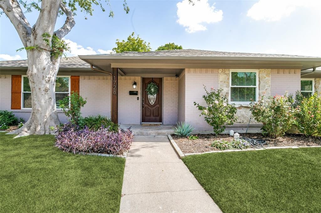 1728 Mapleton Drive