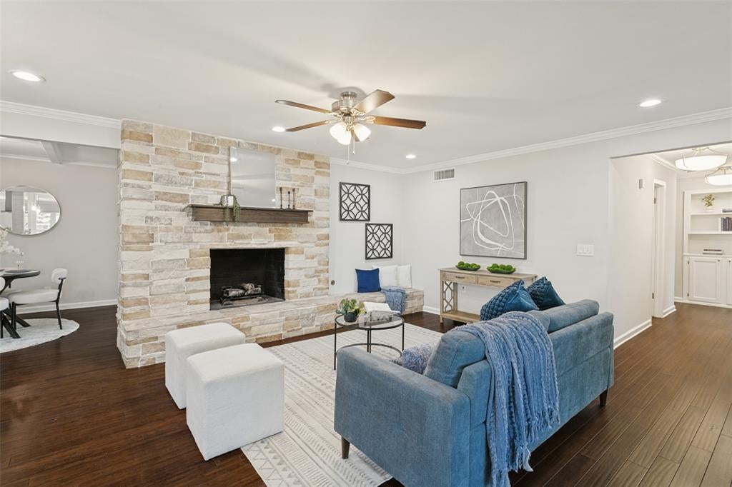 1728 Mapleton Drive
