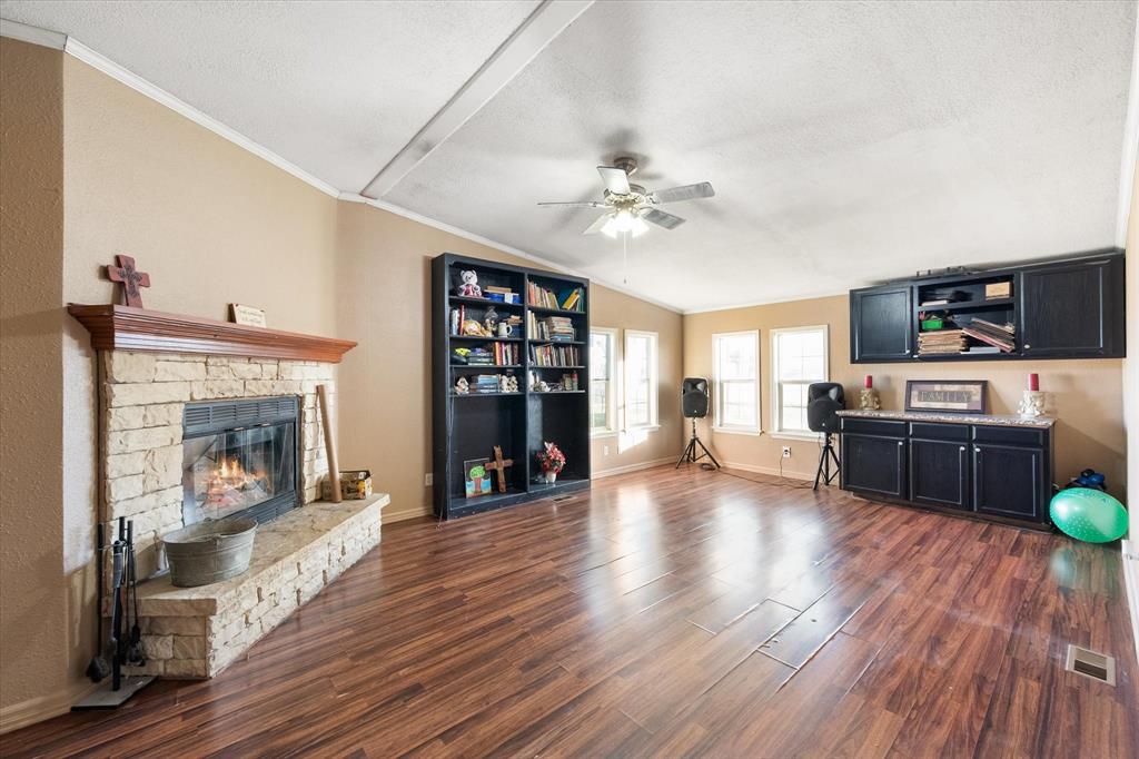 Goss Sub Hwy 31 N - Residential