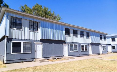 208 N Church Street Hillsboro TX 76645