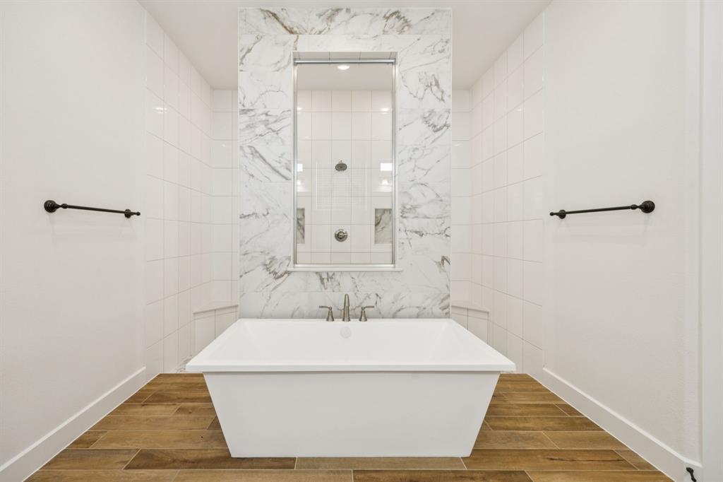 Lakeway Estates - Residential