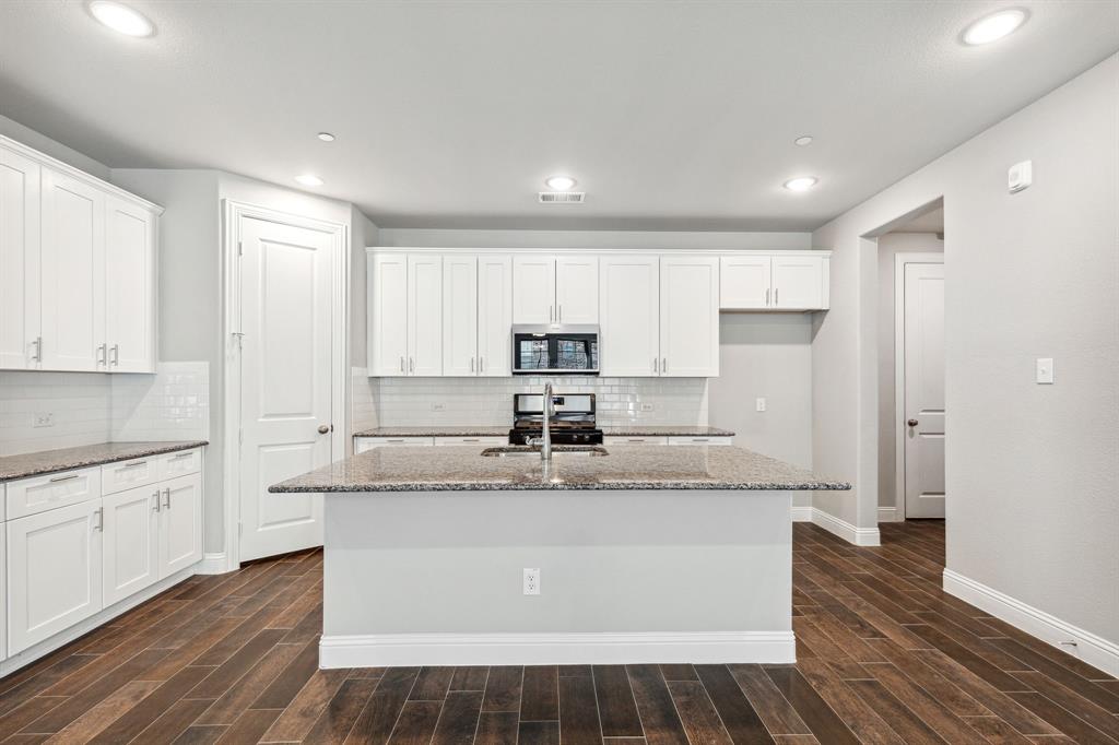 Founder's Parc - Residential