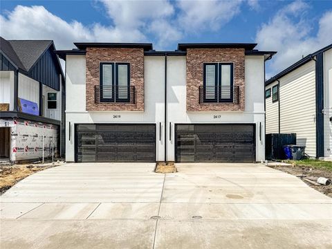 2419 Merlin Street Dallas TX 75215