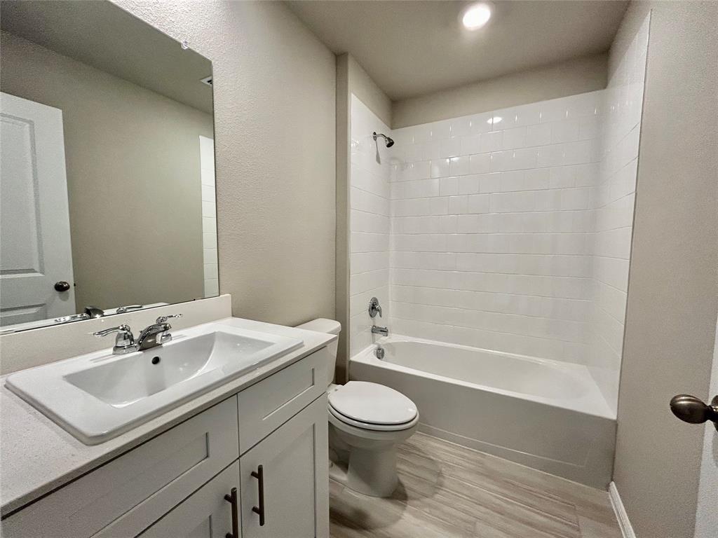 River's Edge - Residential Lease