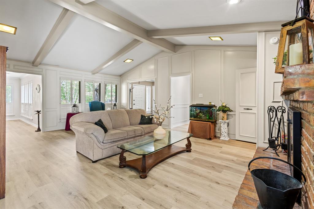 1407 S Alamo Road