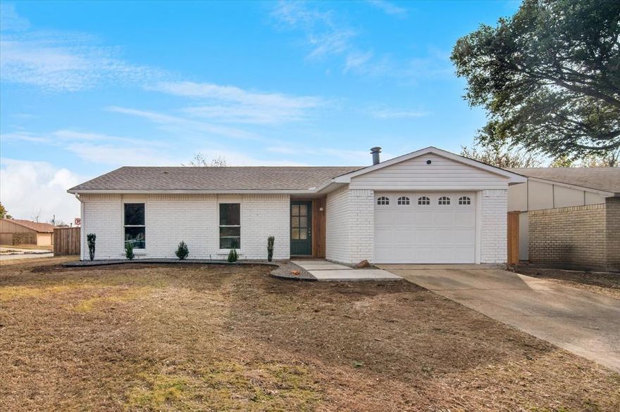 Adorable and fully updated 3-bedroom, 2-bath home in Allen ISD! This bright and open-concept beauty is filled with stylish upgrades, including engineered wood floors, upgraded tile floors in the kitchen and baths, new stainless-steel appliances, fresh cabinetry, quartz countertops, and a gorgeous subway tile backsplash complete with a pot filler over the cooktop. Enjoy the charm of the upgraded front door, refreshed trim, exterior paint, and a newly installed roof, making this home truly move-in ready. The spacious corner-lot backyard is perfect for entertaining, featuring a large covered deck and porch ideal for gatherings, grilling, or relaxing outdoors.
This one checks every box; updated, stylish, and in a top-rated district. Come see this beauty before it’s gone!
