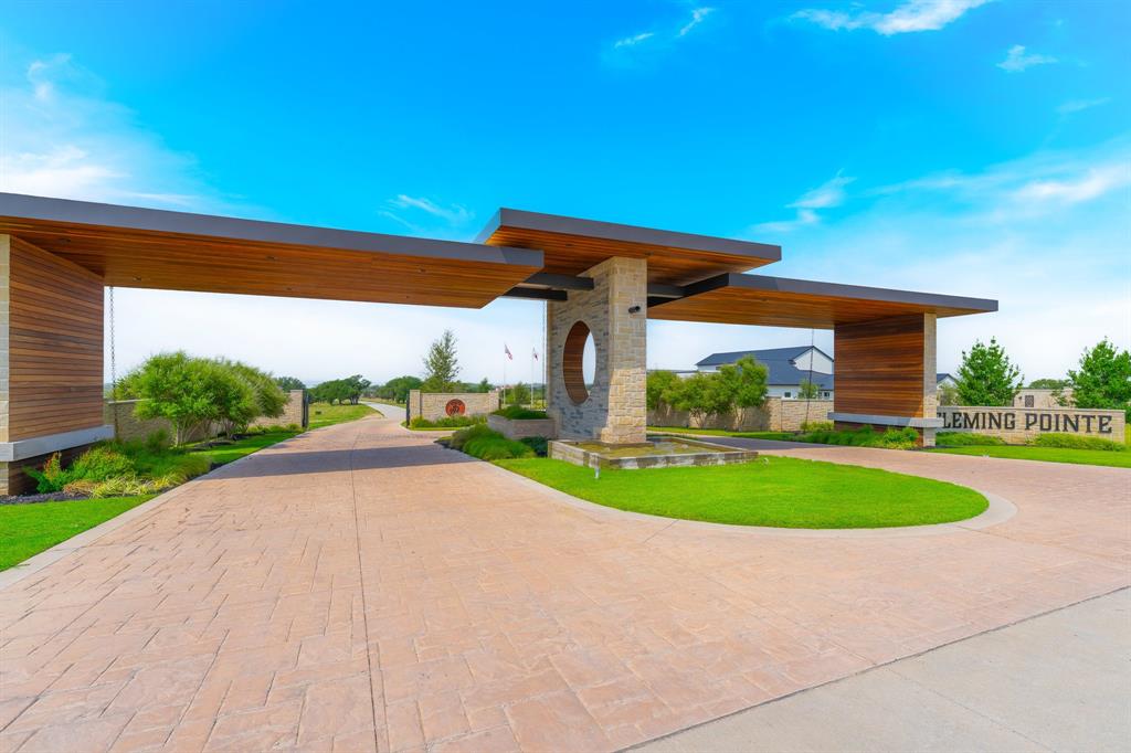 Fleming Pointe - Land