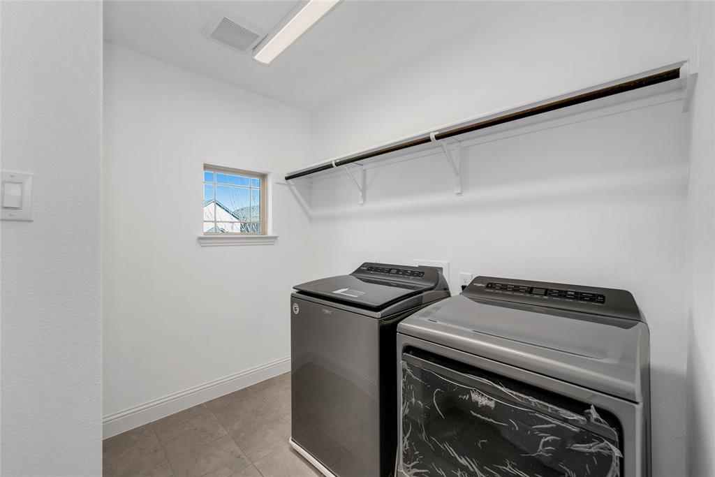 Park Central Ters - Residential