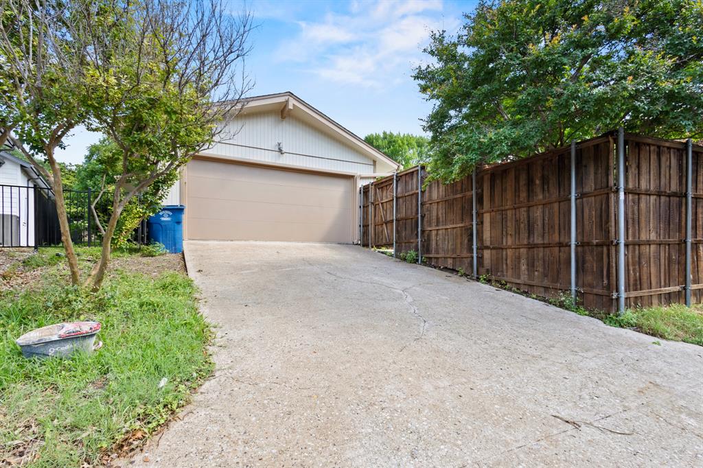 Lochwood Rev - Residential