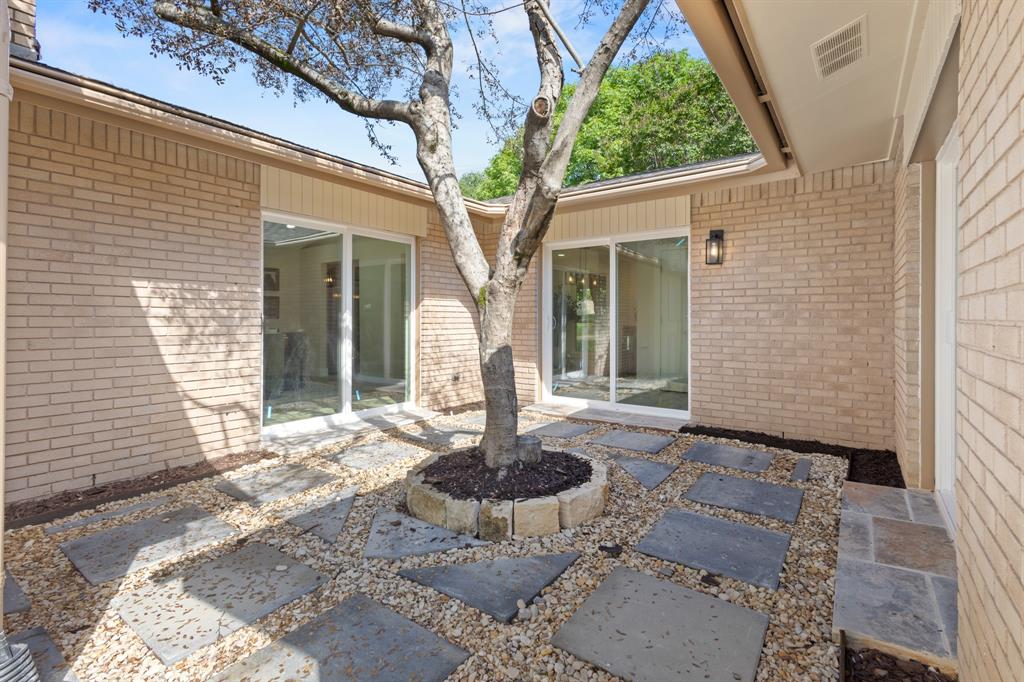 Lochwood Rev - Residential