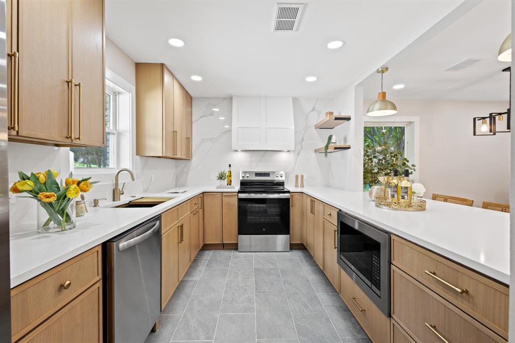 Lochwood Rev - Residential