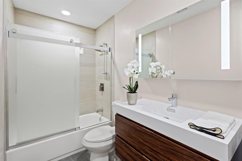 Lochwood Rev - Residential