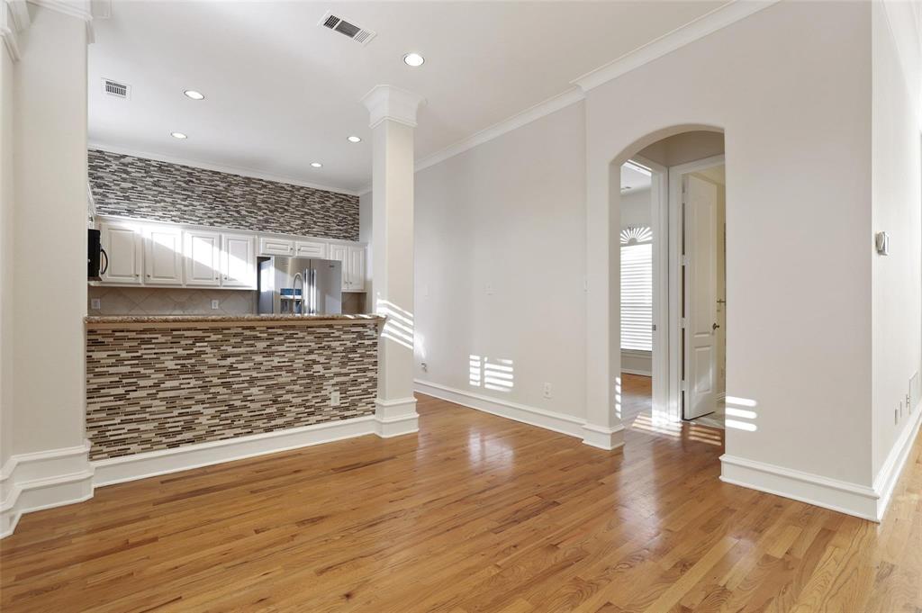 Palm Plaza - Residential Lease