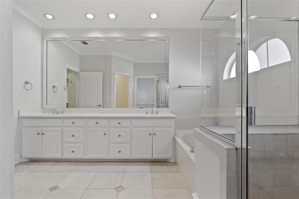 Palm Plaza - Residential Lease