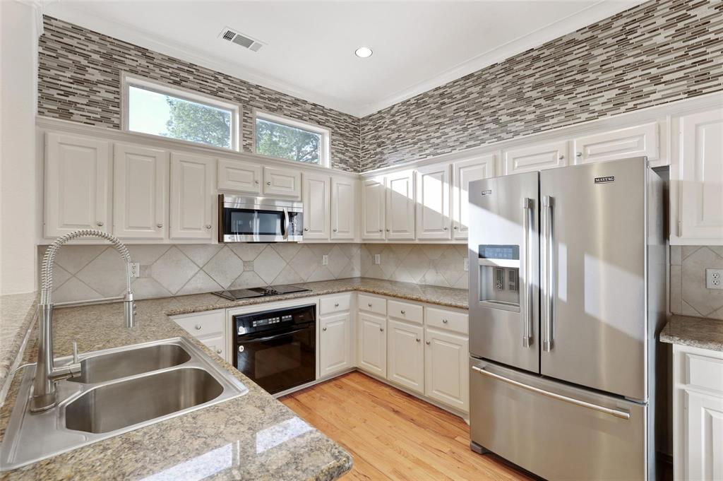 Palm Plaza - Residential Lease