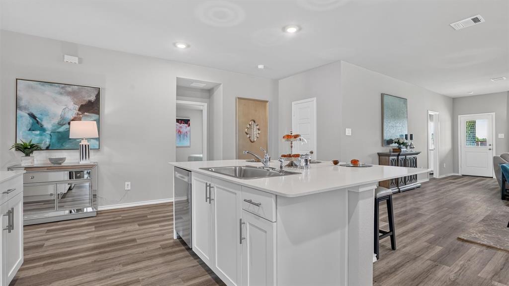 105 UPPERMAN Way