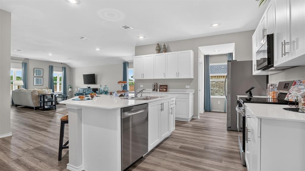 105 UPPERMAN Way
