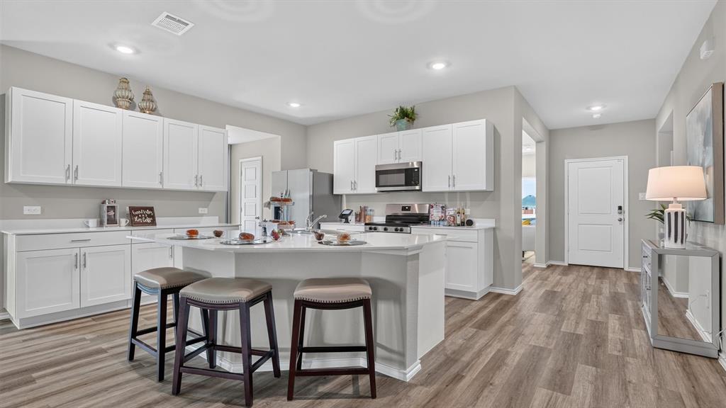 105 UPPERMAN Way